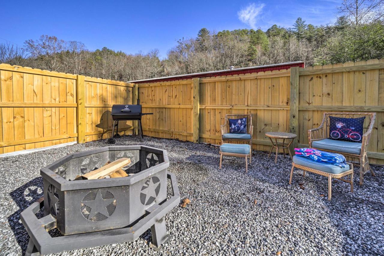 Smoky Mountain Vacation Rental With Hot Tub And Kayaks Whittier Exteriér fotografie