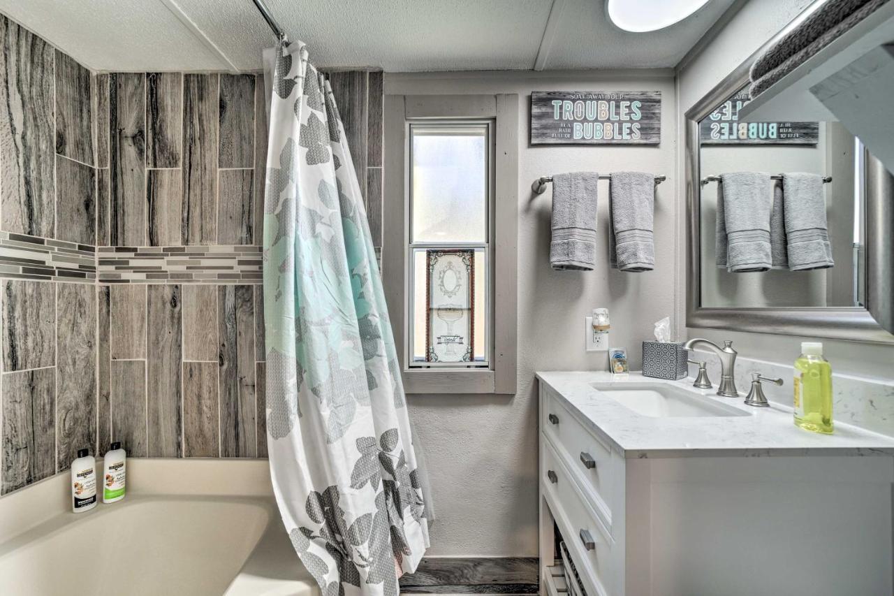 Smoky Mountain Vacation Rental With Hot Tub And Kayaks Whittier Exteriér fotografie